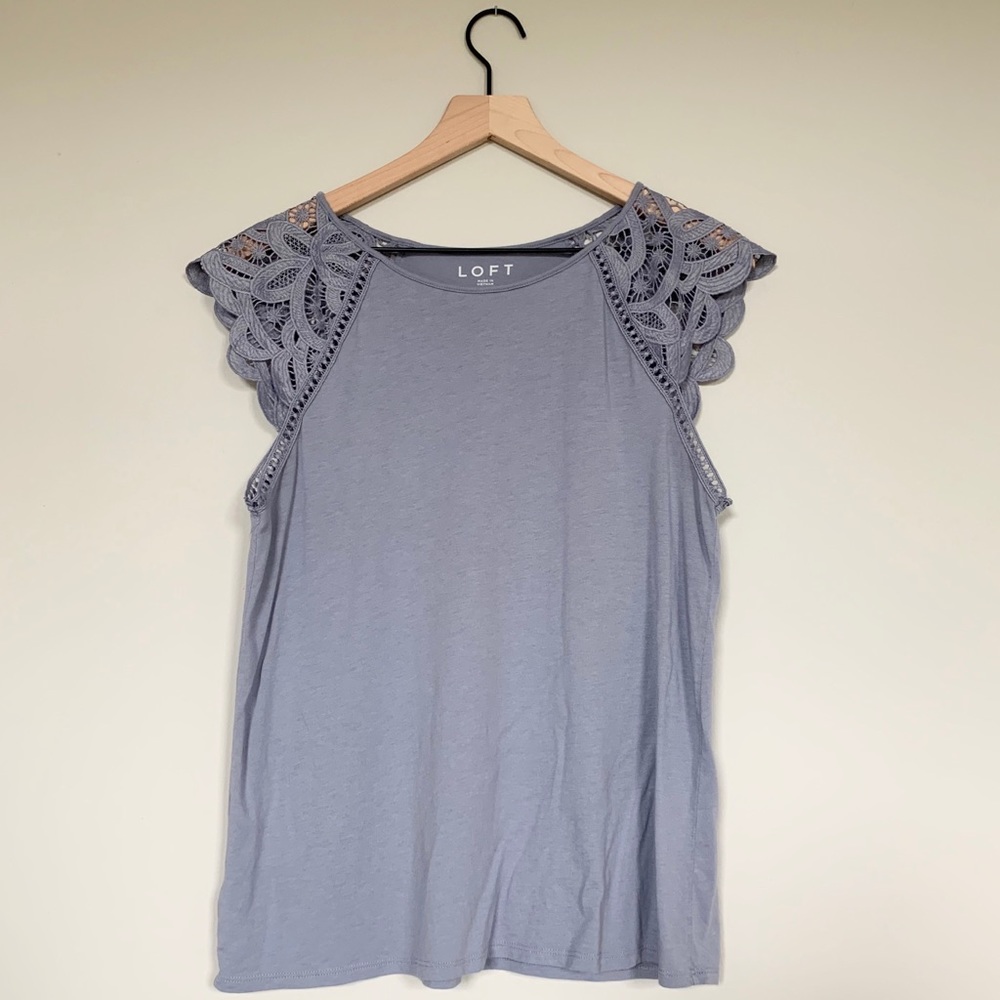 LOFT lace-sleeve Tee, size L